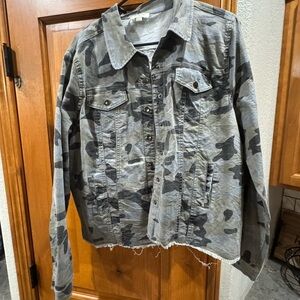 Umgee Gray, Black, Green Camouflage Jacket Shirt